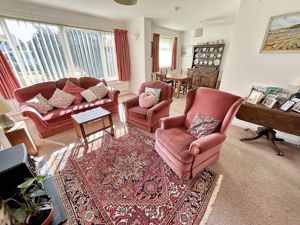 Lounge- click for photo gallery